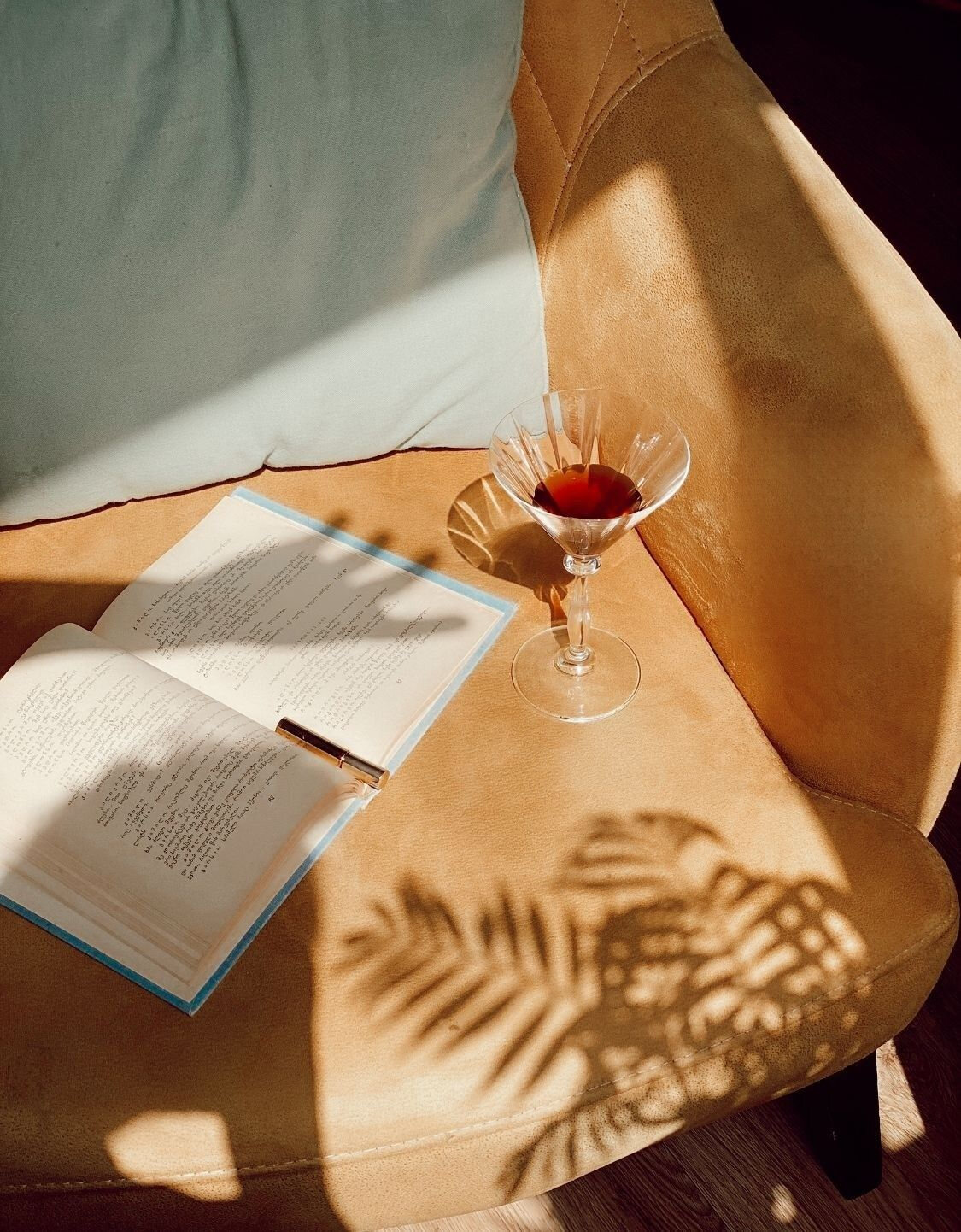 Luxury Hospitality Consulting: an aperitif and an open book in the afternoon sun